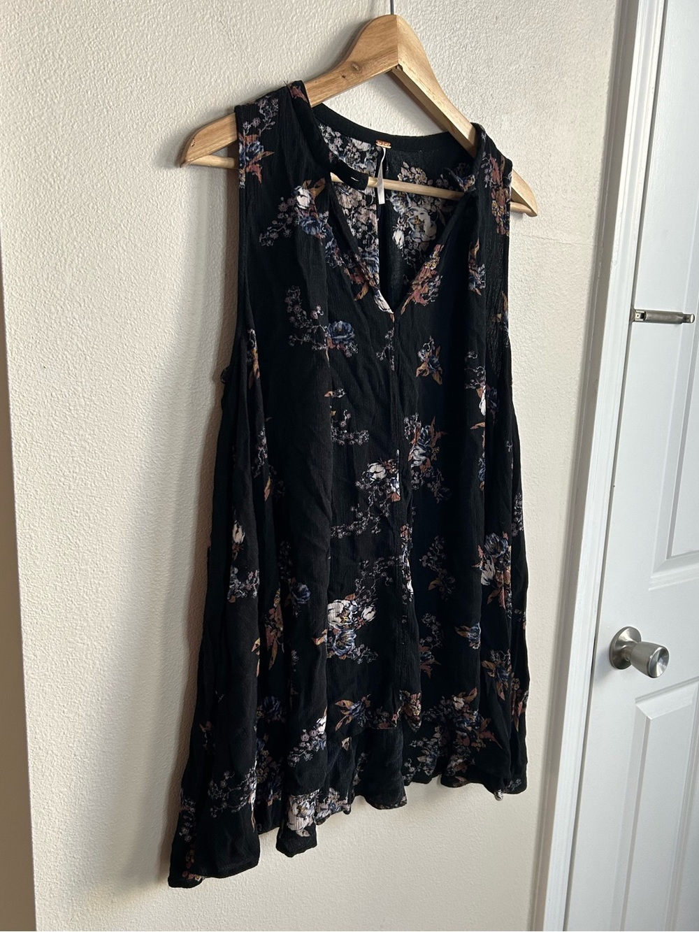 Free People Tree Black Floral Swing Dress Tunic Top Sleeveless Size XS - Picture 10 of 15